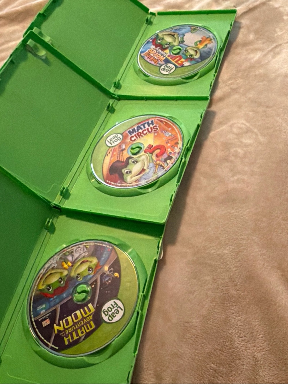 LeapFrog Green Trio Disc Case with Educational Game Discs 6 games